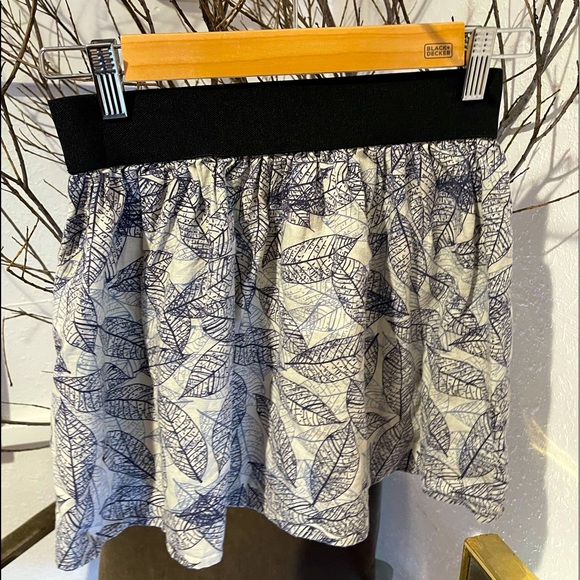 21 multi blue and white mini skirt - Picture 5 of 10